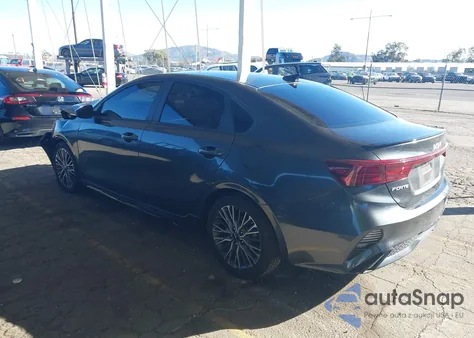 2022 Kia Forte Gt-Line из США, поврежденный, VIN 3KPF54AD6NE427296